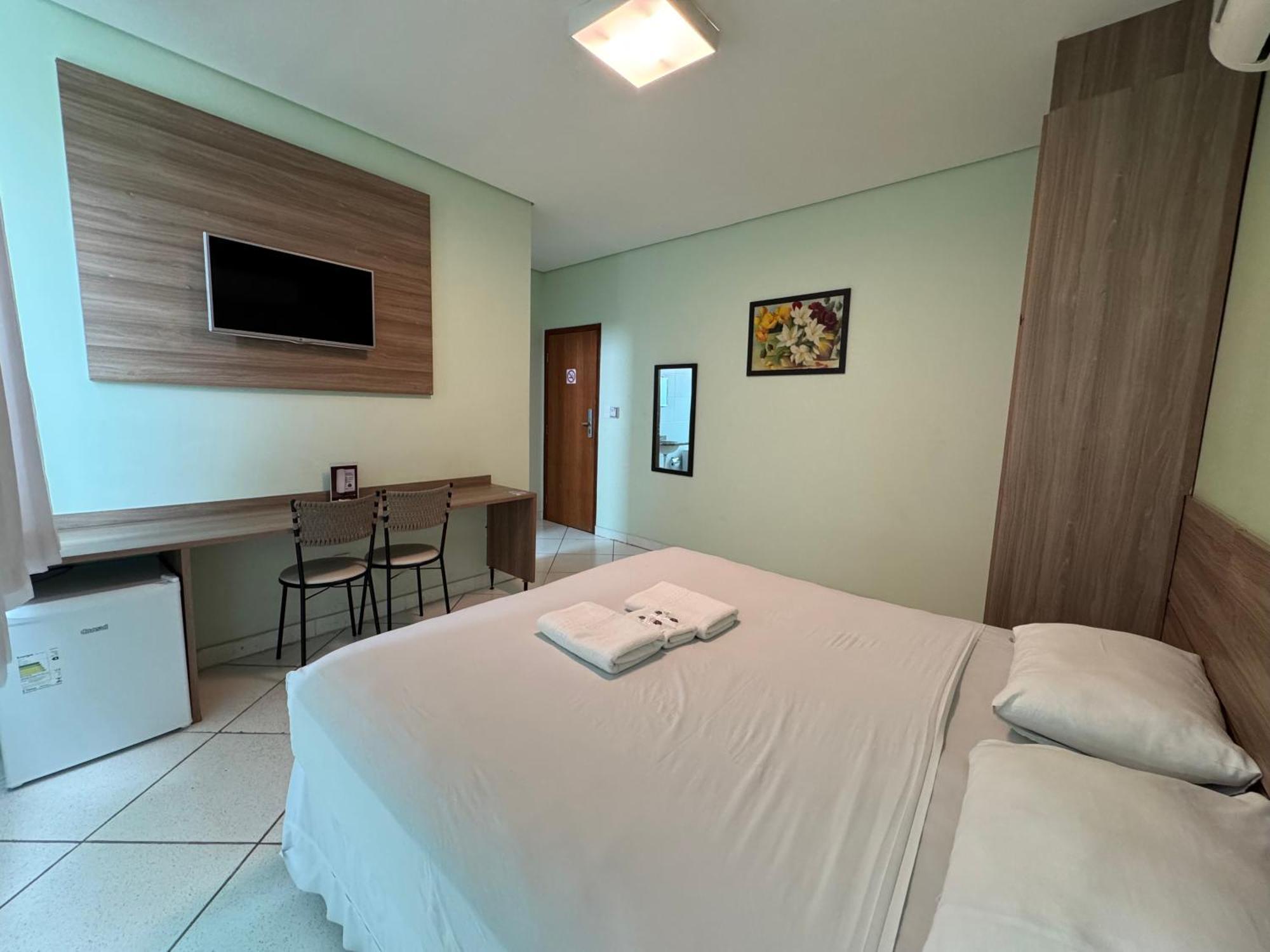 Domus Hotel Cidade Nobre Ипатинга Екстериор снимка